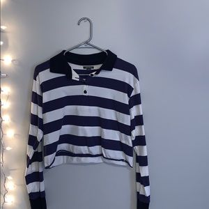 Cropped long sleeve shirt